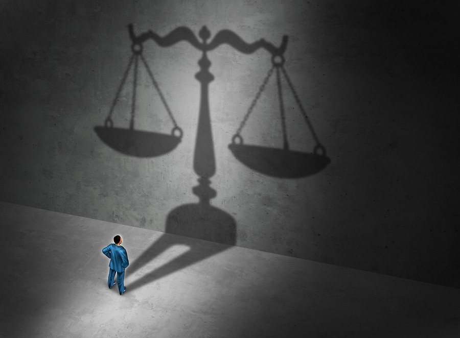 What Does a Criminal Defense Lawyer Do